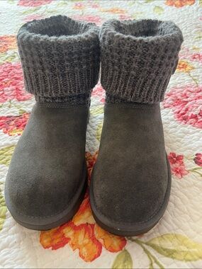UGG Gray Knit Cuff Ankle Boots